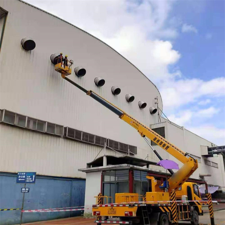 常熟高空作业车出租服务：专业广告牌安装解决方案