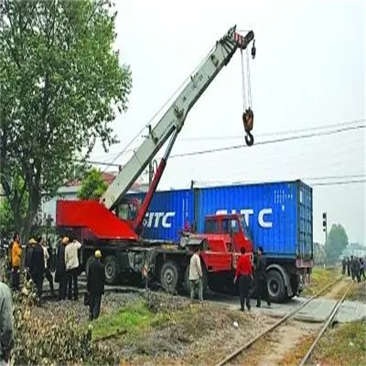 常熟如何快速找到附近的吊车救援公司