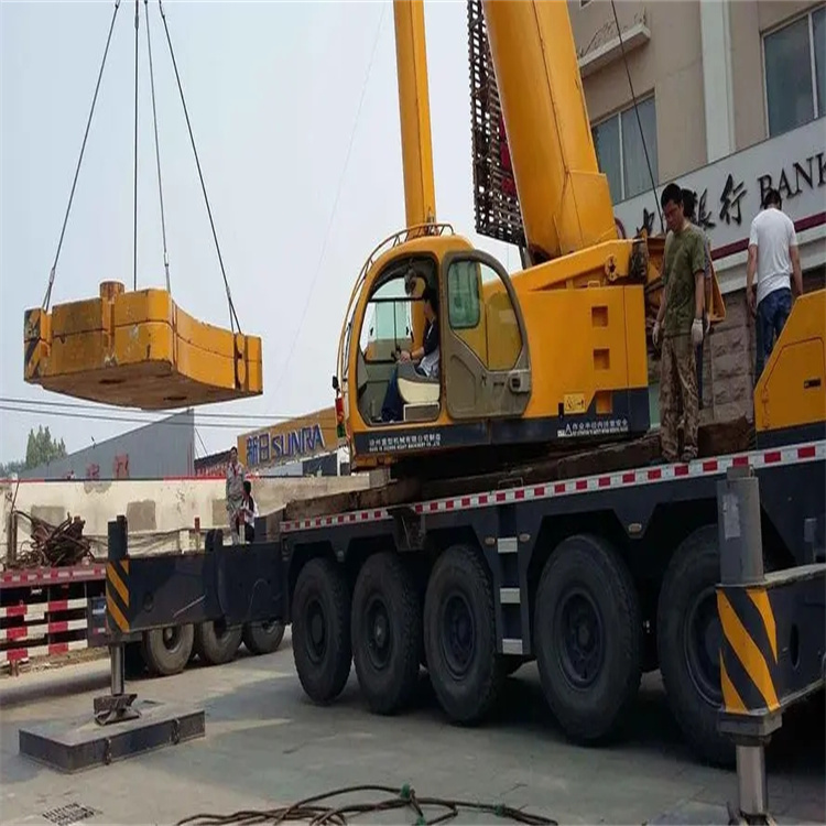 常熟当地吊车出租|机器吊装|75吨|工厂搬迁服务